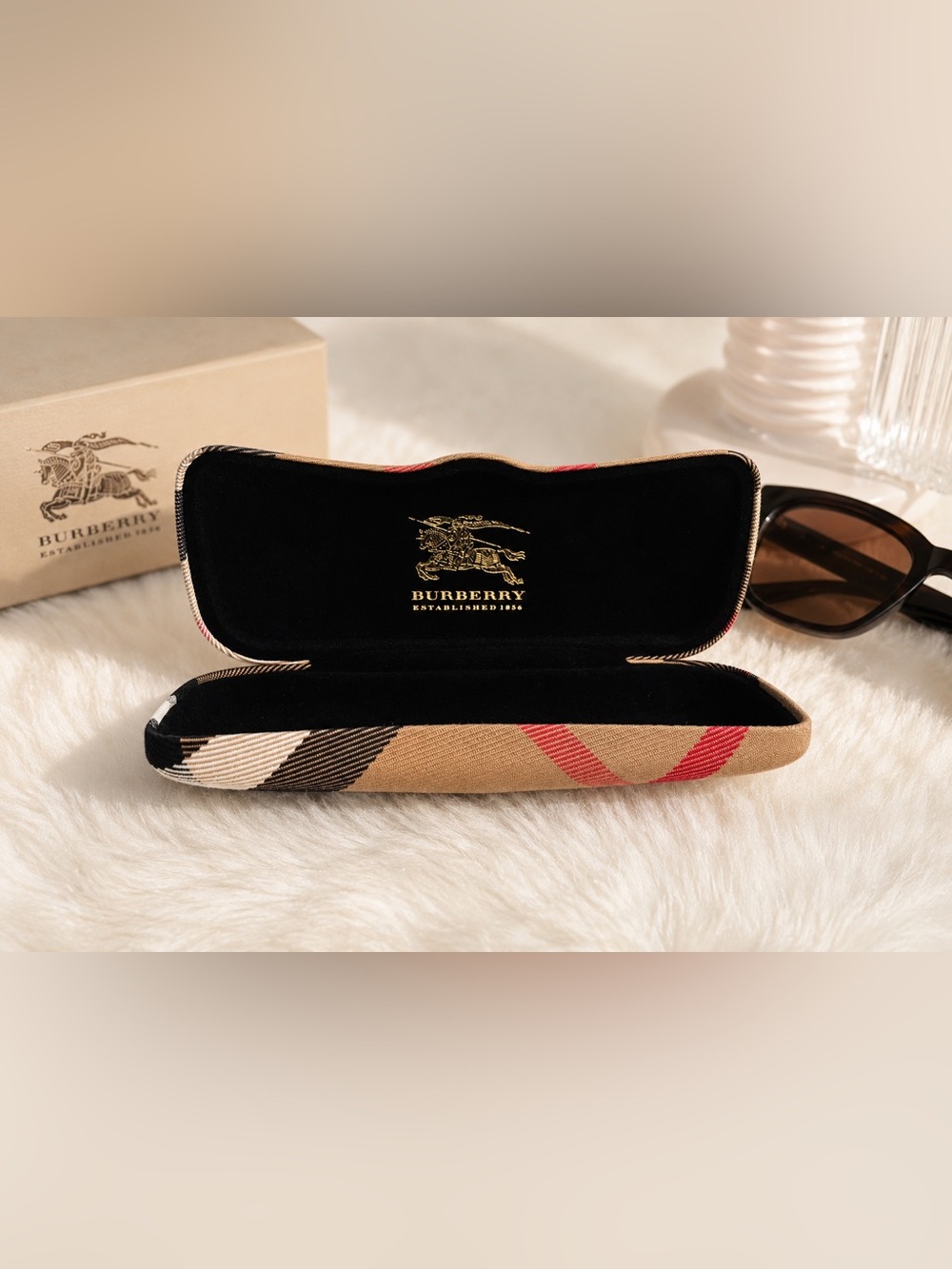Authentic Burberry Nova Check Designer Eyewear Case Vintage Beige Plaid